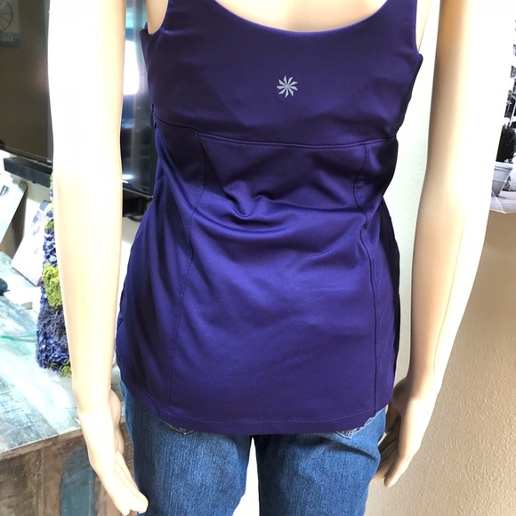 Athletica Athletic top - Picture 4 of 7